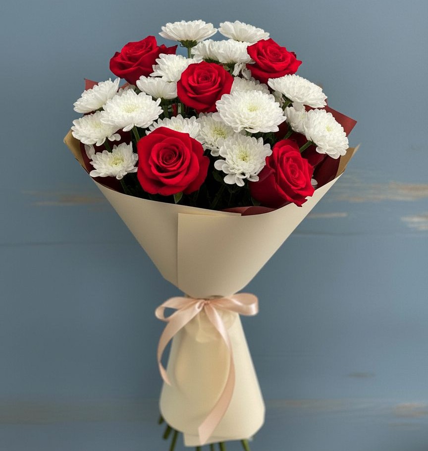 Букет цветов из: Розы и Хризантемы в Загорянский