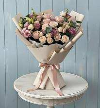 Букет цветов из:  Розы и Лизиантусы #REPLACE_PRED# Загорянский