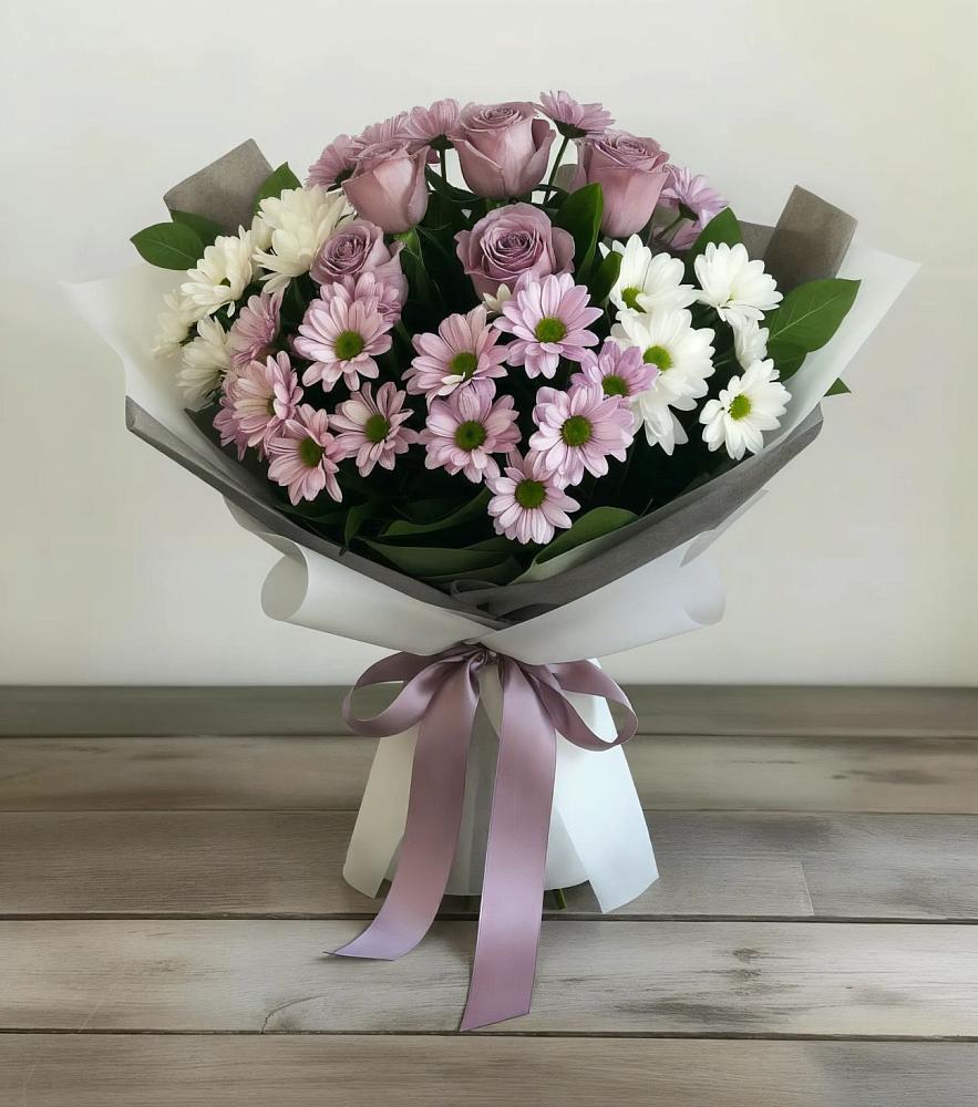 Букет цветов из: Хризантемы и Розы в Загорянский