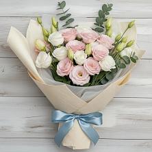 Букет цветов из:  Лизиантусы в Загорянский