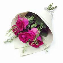 Букет цветов из:  Розы в Загорянский