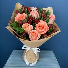 Букет цветов из:  Розы и Альстромерии в Загорянский