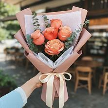 Букет цветов из:  Розы в Загорянский