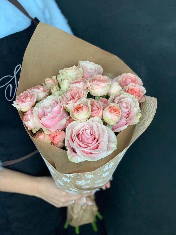 Букет цветов из: Хризантемы и Розы в Загорянский