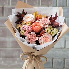 Букет цветов из:  Гвоздики, Хризантемы и Розы в Загорянский