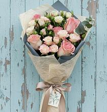 Букет цветов из:  Розы #REPLACE_PRED# Загорянский