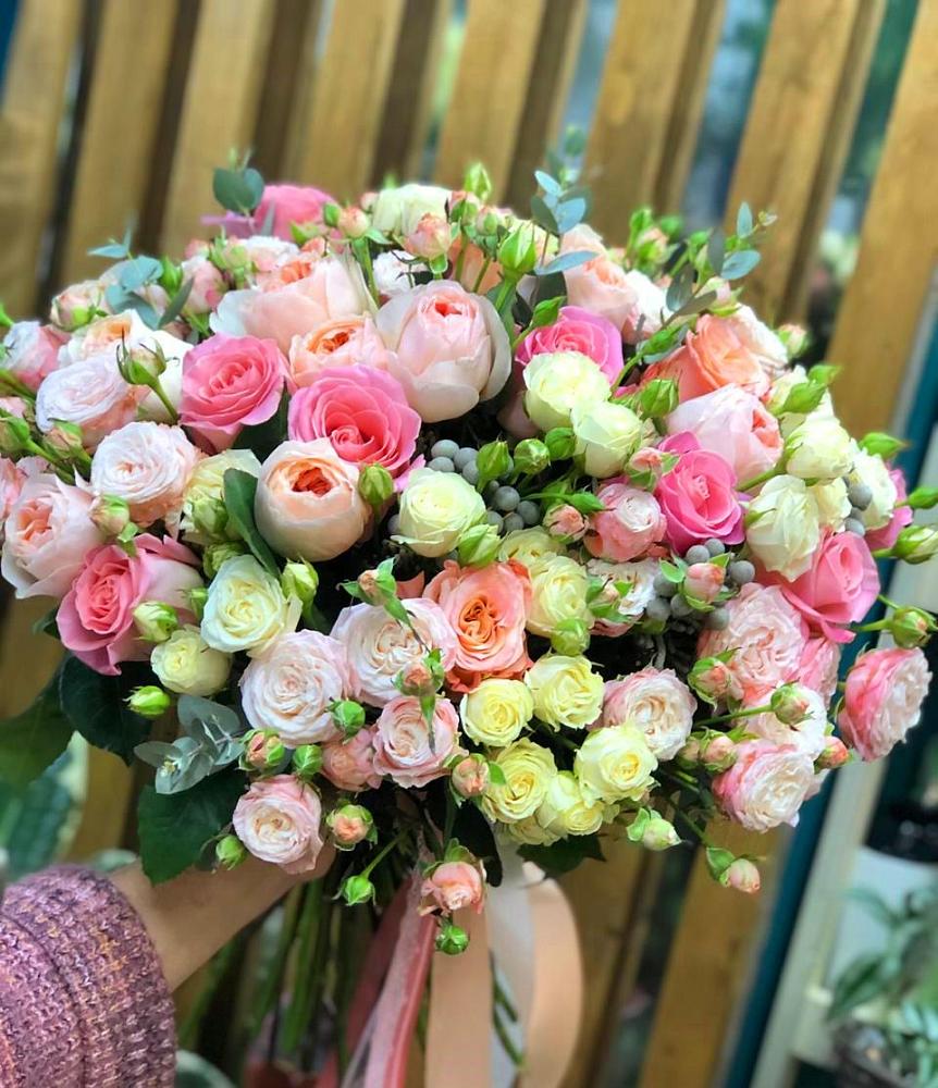 Букет цветов из: Розы в Загорянский