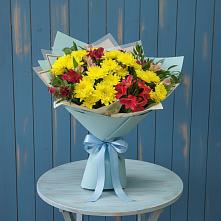 Букет цветов из:  Альстромерии и Хризантемы #REPLACE_PRED# Загорянский